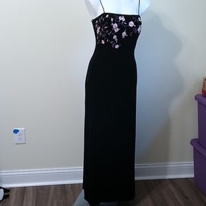 Betsy & Adam black spaghetti strap Velvet dress 6